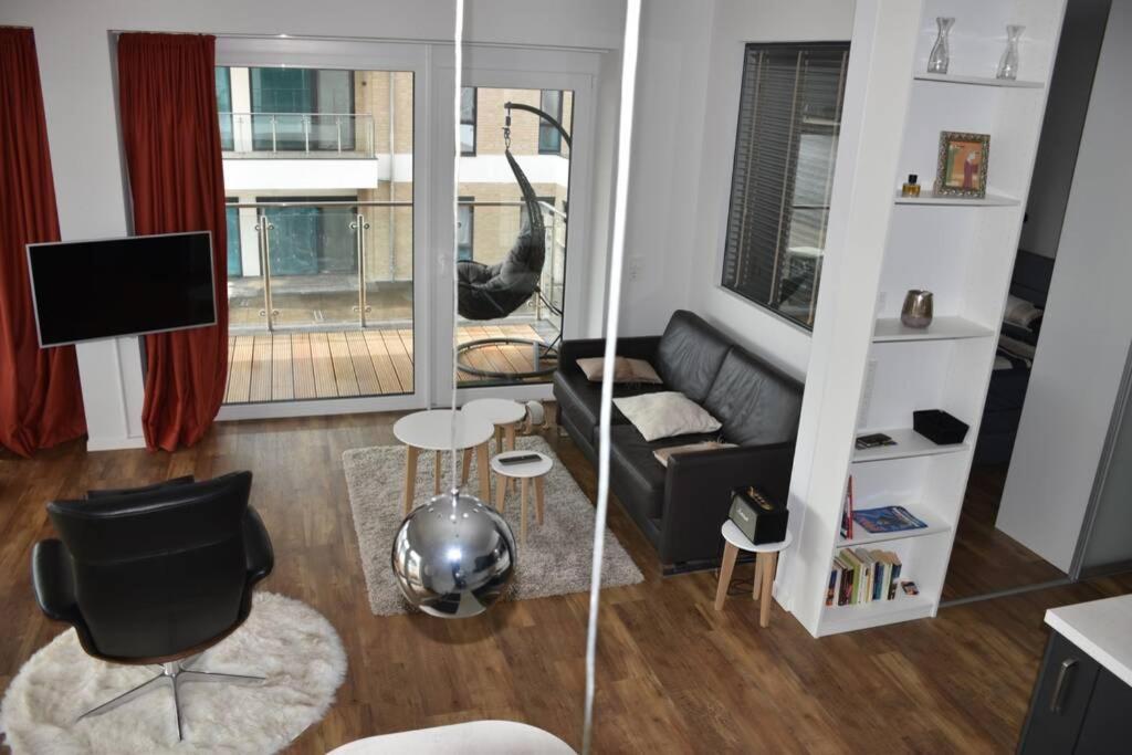 Loft Port Marina 26 Apartment เบรเมอร์ฮาเฟิน ภายนอก รูปภาพ